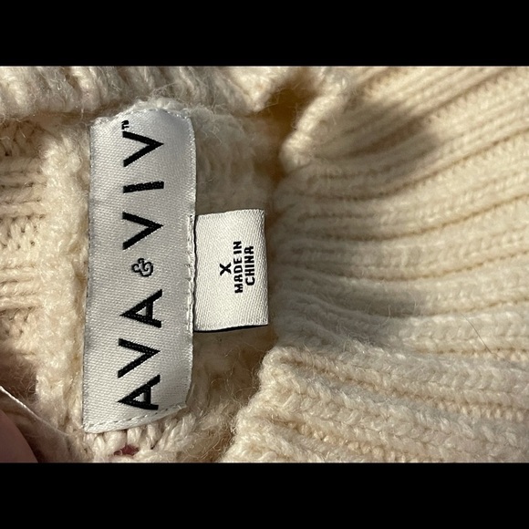 Ava and Viv ivory cable knit cozy soft sweater - Picture 3 of 5